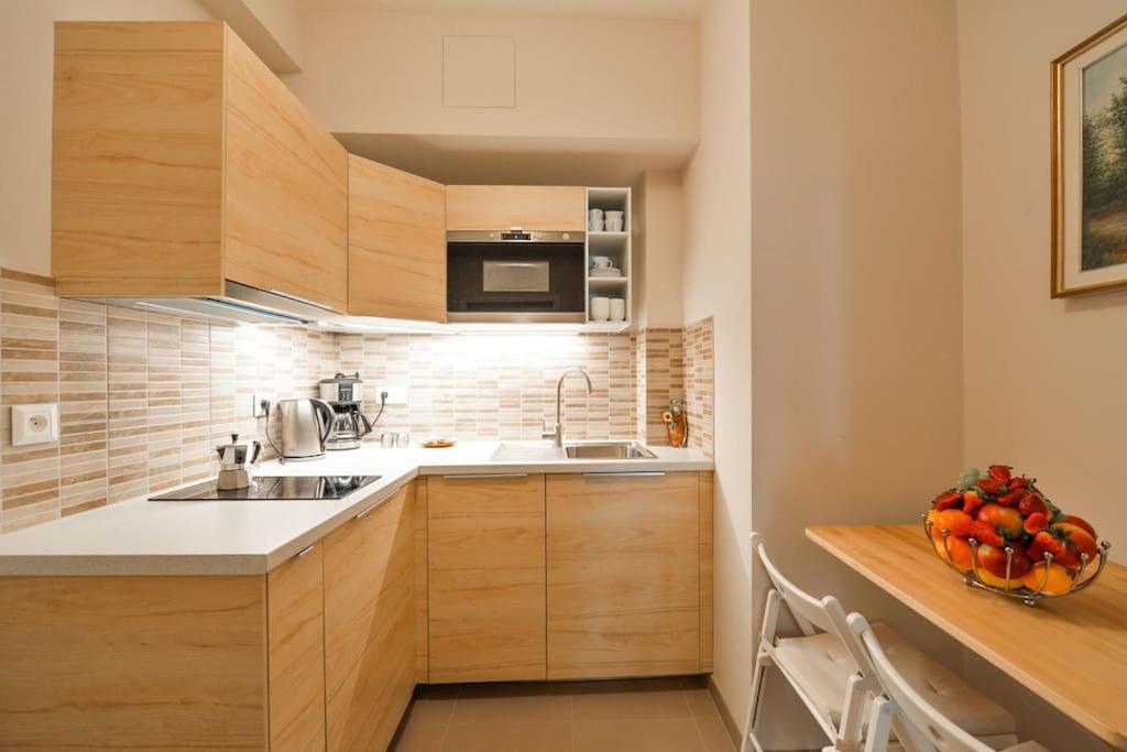 Oli Apartment Praga Esterno foto